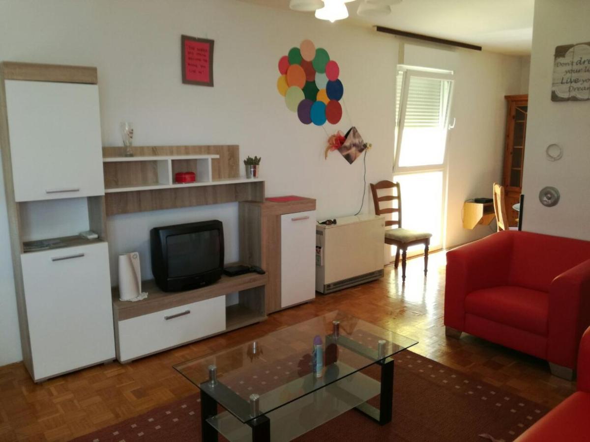 Apartment Pola Esterno foto