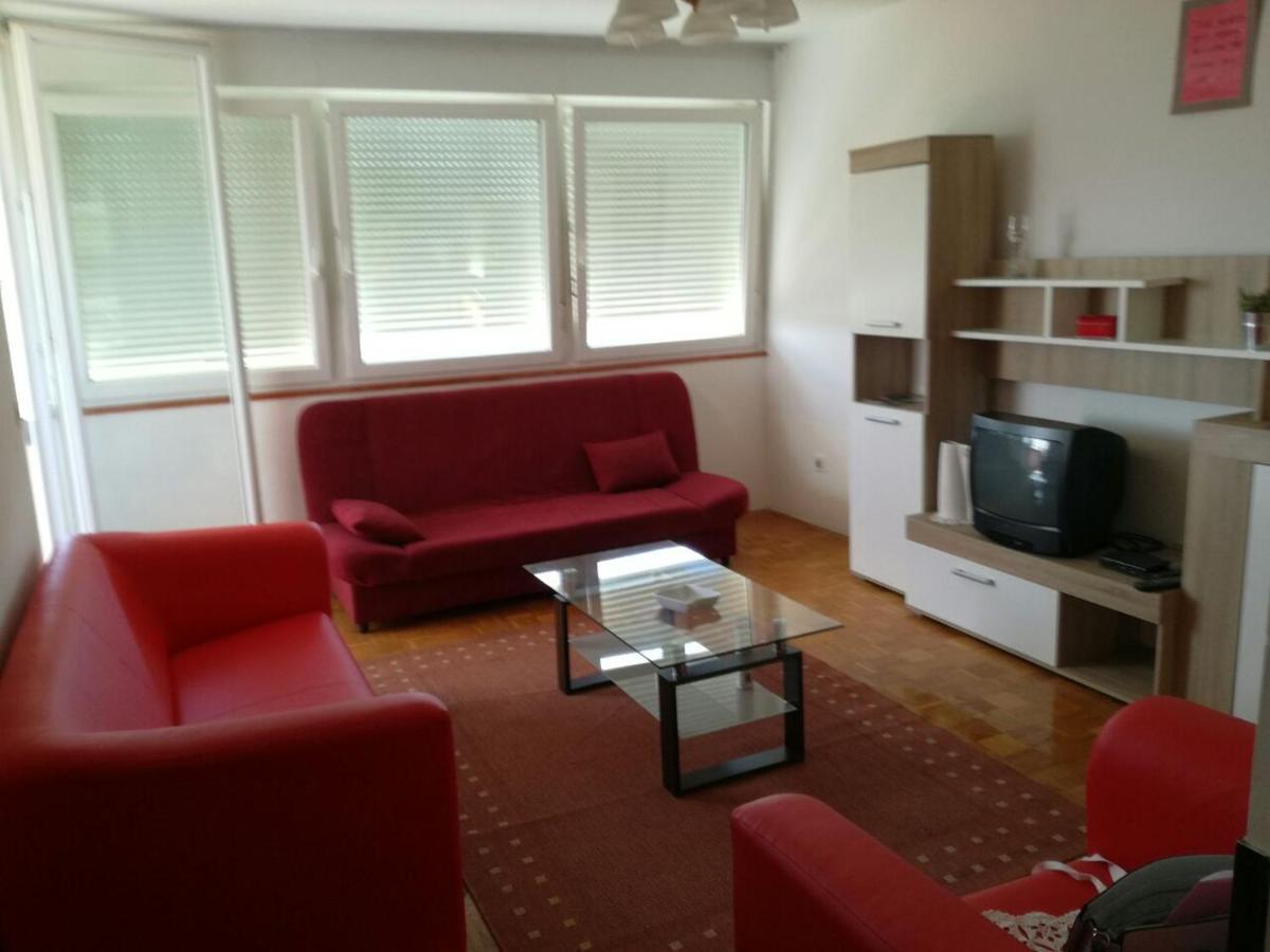 Apartment Pola Esterno foto